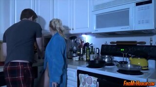 ���สือภูเขาคืนบ้า