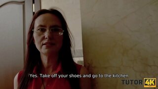 TUTOR4K. Guy doesnt wëssen, all sex-tricks, awer genügen Enseignanten